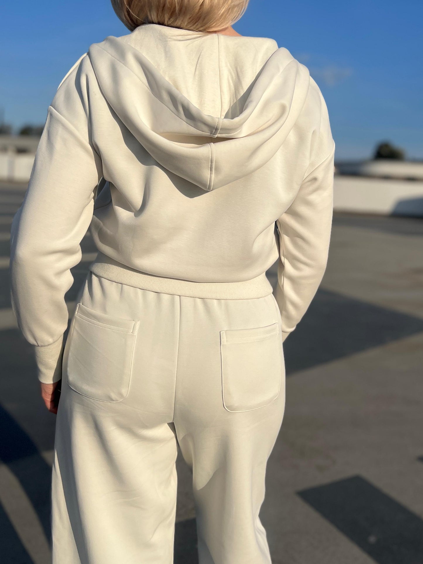 Tracksuit LUX Ivory