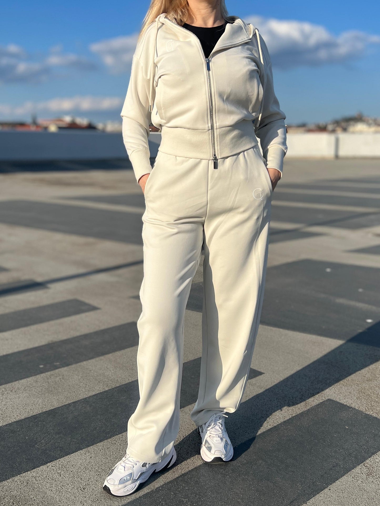 Tracksuit LUX Ivory