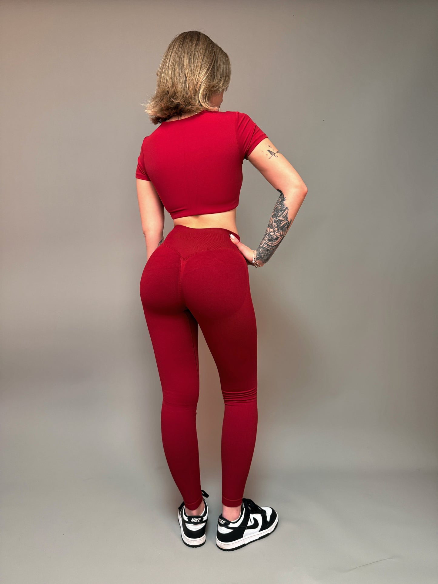 CLOUD TOP Cherry red