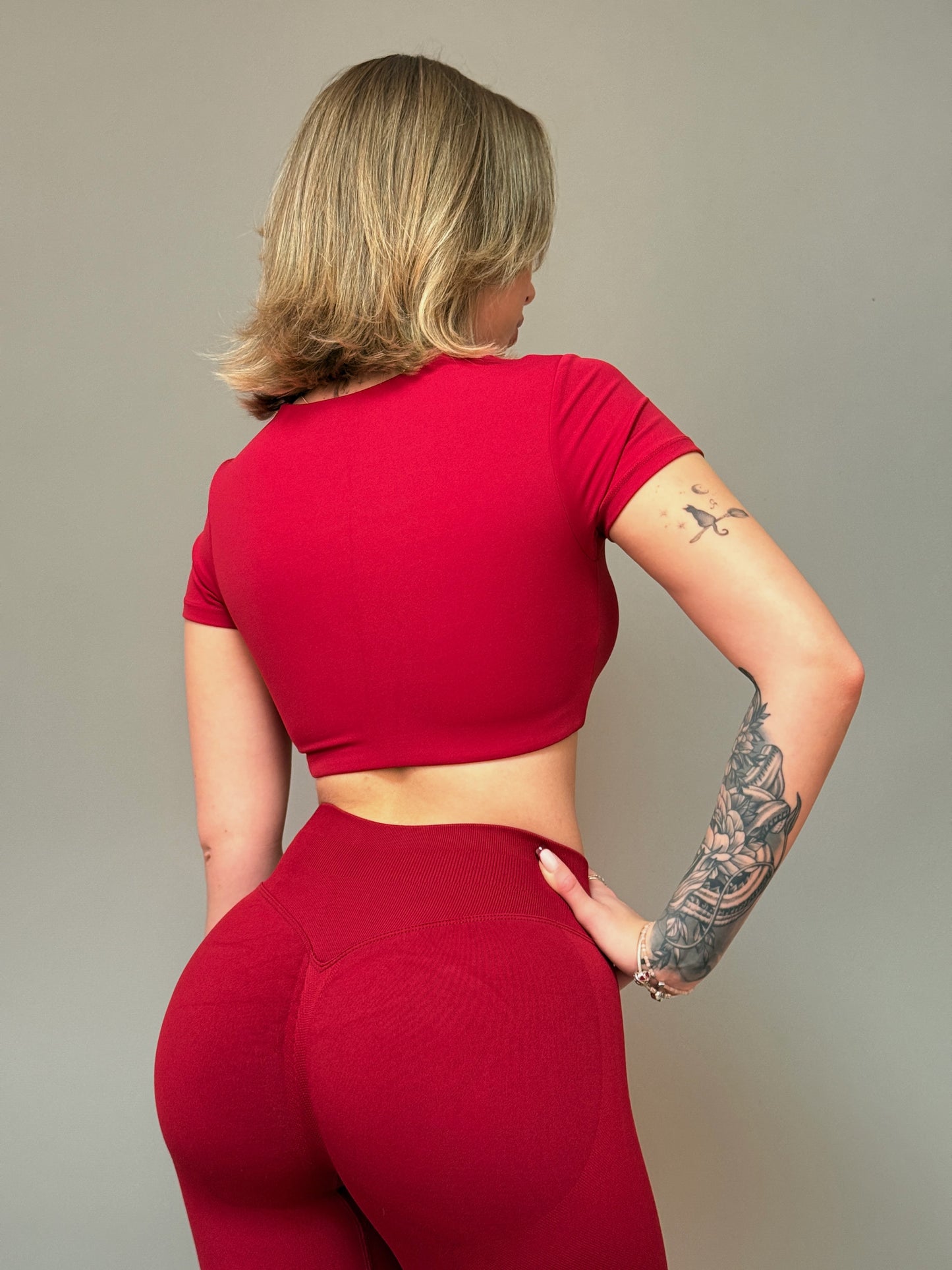 CLOUD TOP Cherry red