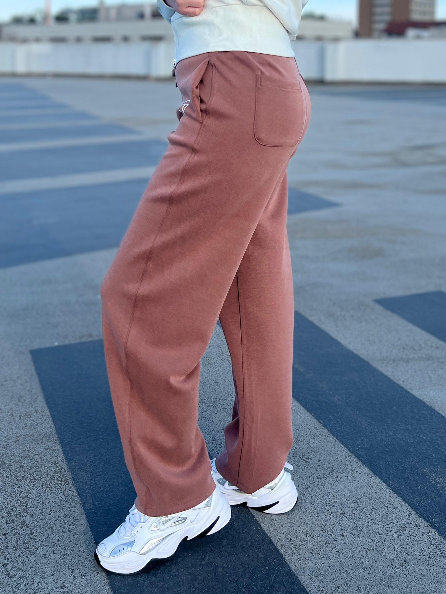 Hose LUX Mocha