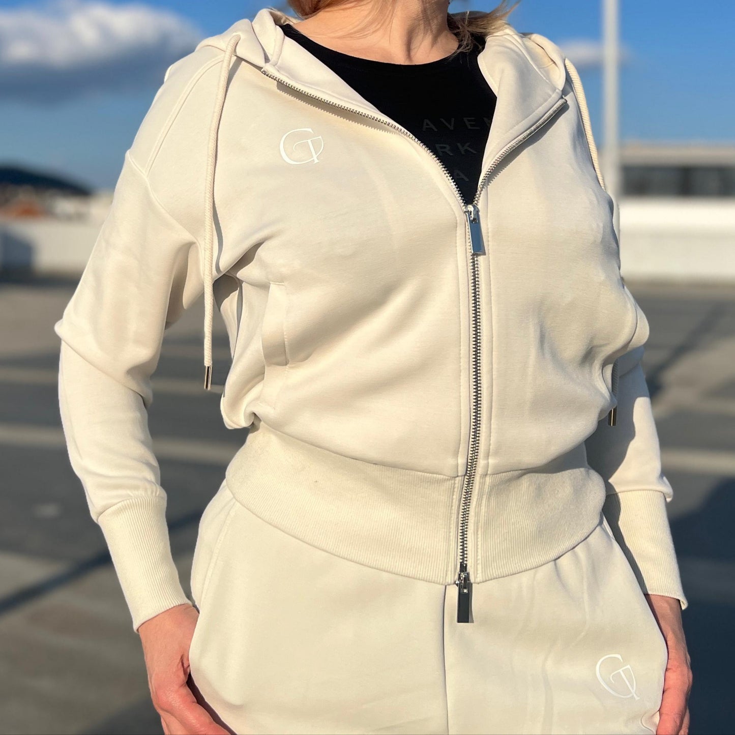 Tracksuit LUX Ivory